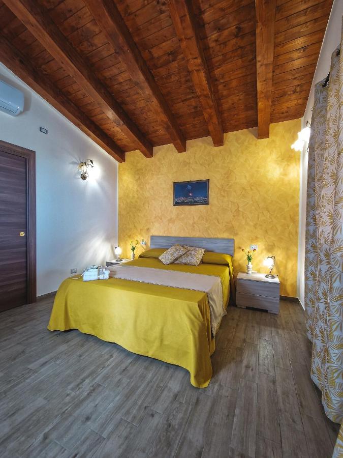 Agriturismo Bella Vista - Da Carmelo Santa Teresa Di Riva Rum bild