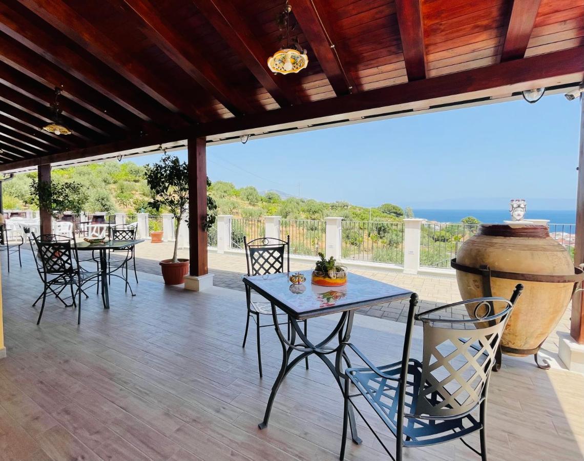 Agriturismo Bella Vista - Da Carmelo Santa Teresa Di Riva Exteriör bild